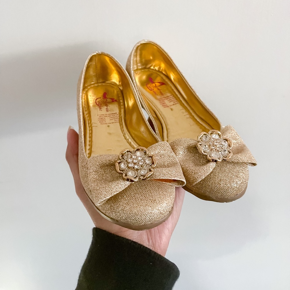 Kids gold ballet flats